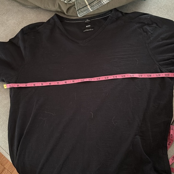 Men’s Hugo Boss T-shirt - Picture 5 of 5